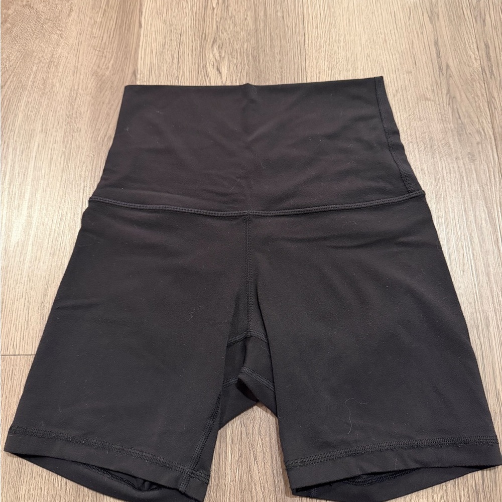 lululemon athletica Align super high rise shorts 6”